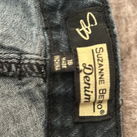 The Perfect Crop Jeans for Autumn Boot Season 🍁Suzanne Bento frayed Crop Jean. - Picture 2 of 2